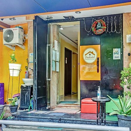 Super Oyo 90692 Point Hostel Jakarta Exterior photo